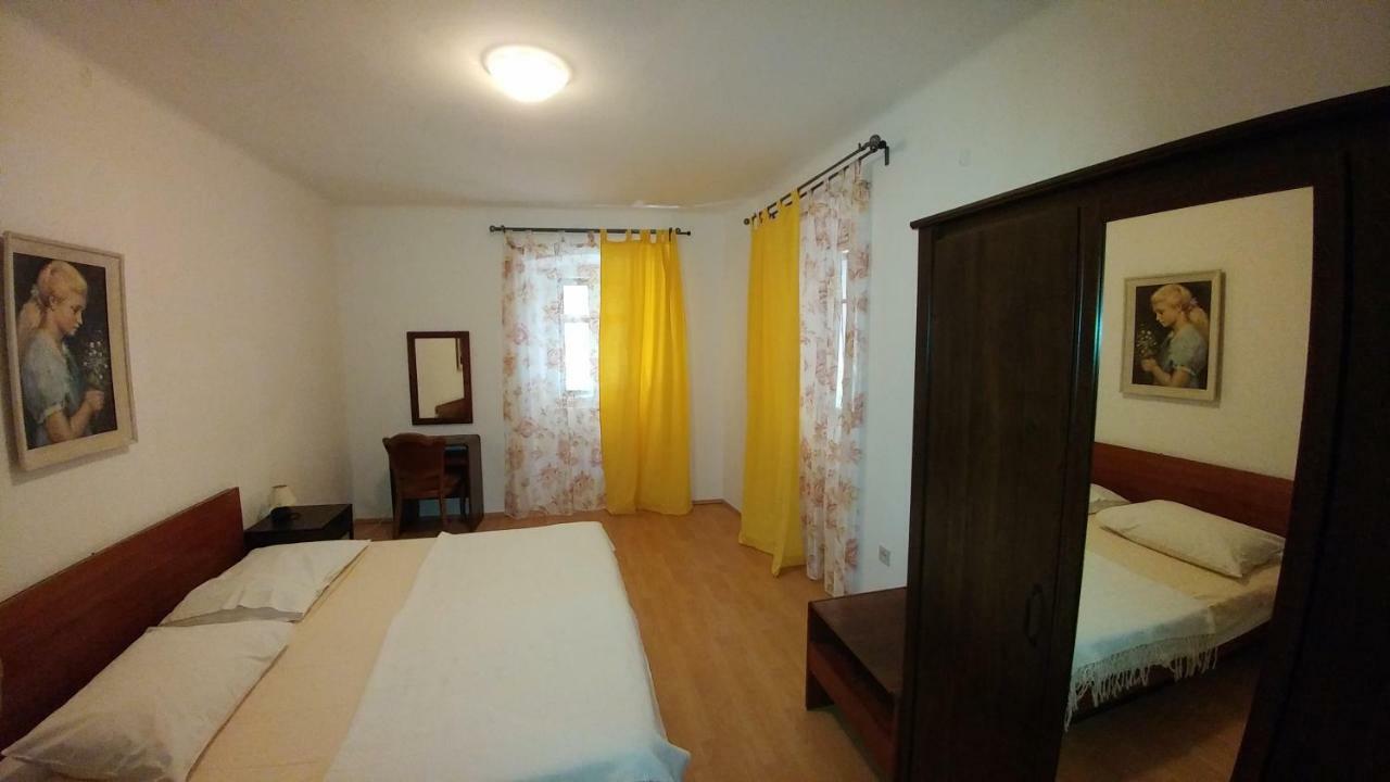 Guesthouse Boris ラビン エクステリア 写真